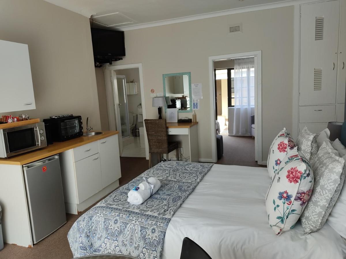 Palm Beach Guesthouse Port Elizabeth Exterior foto