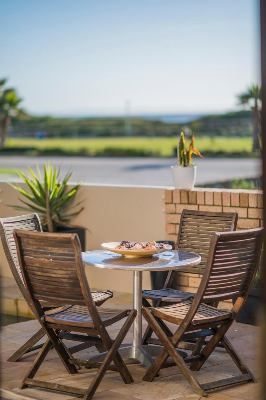 Palm Beach Guesthouse Port Elizabeth Exterior foto